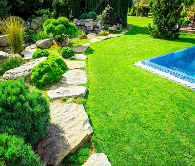 front-yard-landscape-design-with-multicolored_135427-6253